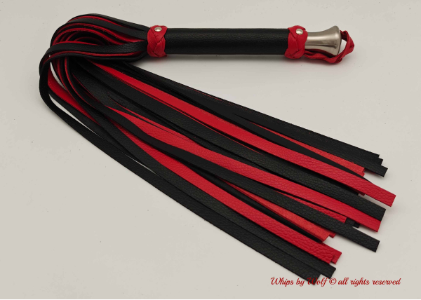 MTO Black & Red Large Flogger 3