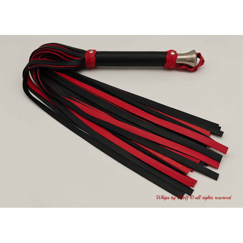 MTO Black & Red Large Flogger 3