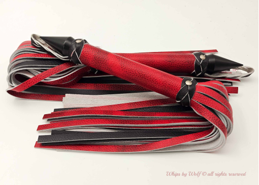 Exclusive Flogger set in Snake Red & Black