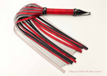 Exclusive Flogger set in Snake Red & Black