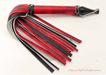Exclusive Flogger set in Snake Red & Black