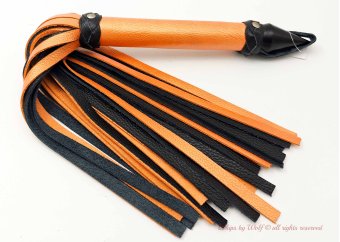Flogger set in Metallic Orange & Black