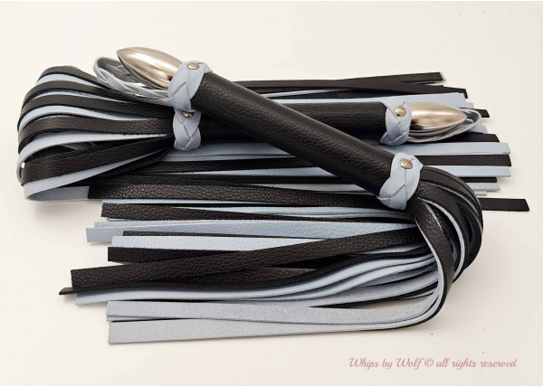 Flogger set in Black & Ice Blue