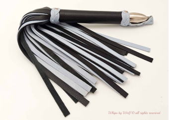 Flogger set in Black & Ice Blue