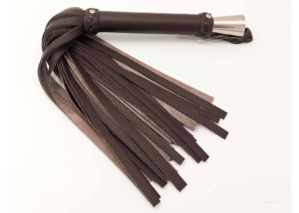 Single Medium Flogger in Brown