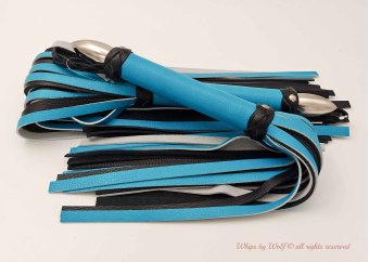 Flogger set in Turquoise & Black