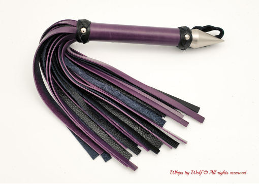 Single Medium Flogger in purple & Black