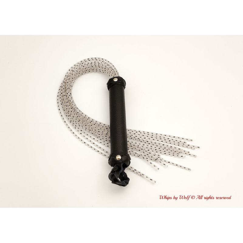 Dark Twisted Gummy Flogger