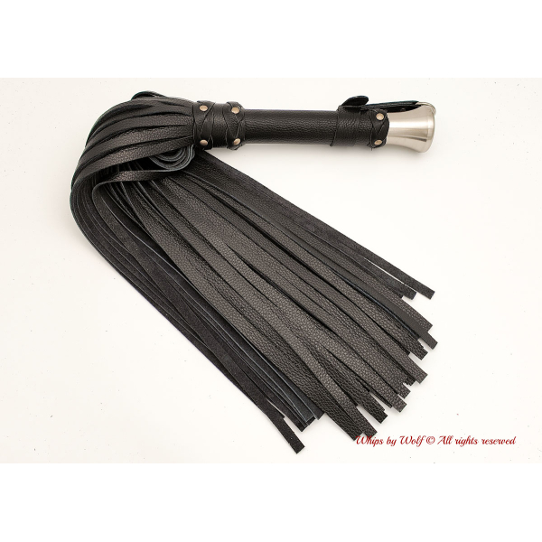 MTO Black Huge Flogger 