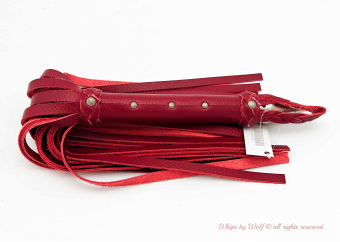 Single Medium Flogger in Sharp Red