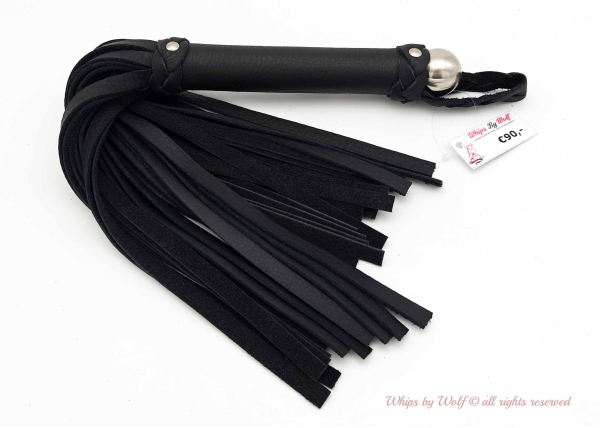 Single Medium Flogger in Sensual deep Black