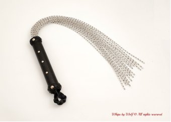 Dark Twisted Gummy Flogger