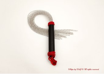 Dark Twisted Gummy Flogger